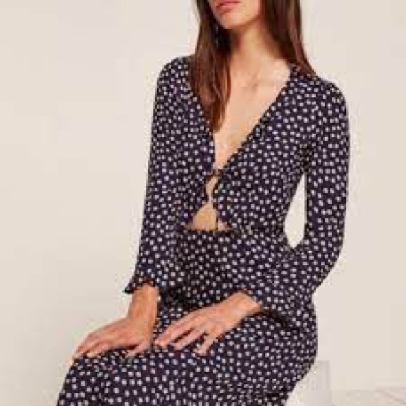Reformation Heidi Navy And White Floral Midi Dress. - Picture 2 of 12